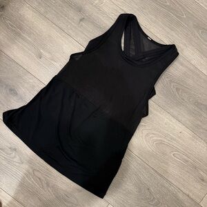 Lululemon workout top